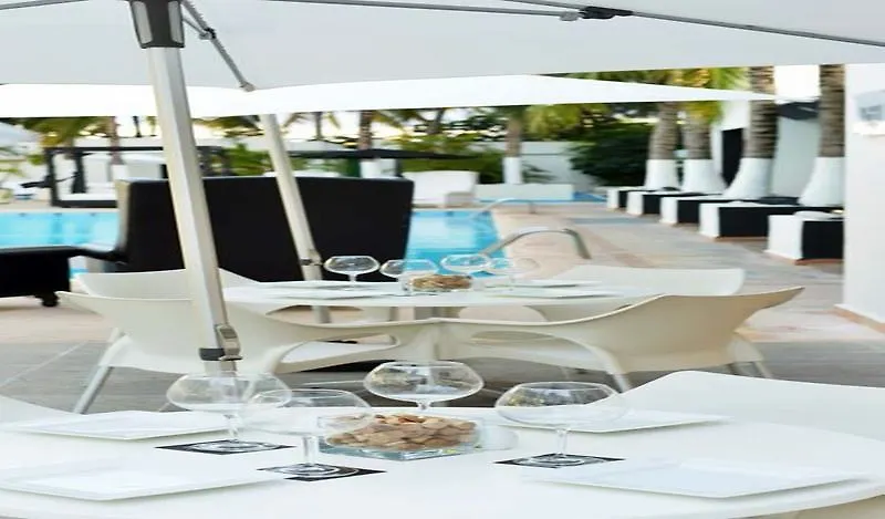 Oh! Cancun - The Urban Oasis & Beach Club (Adults Only)