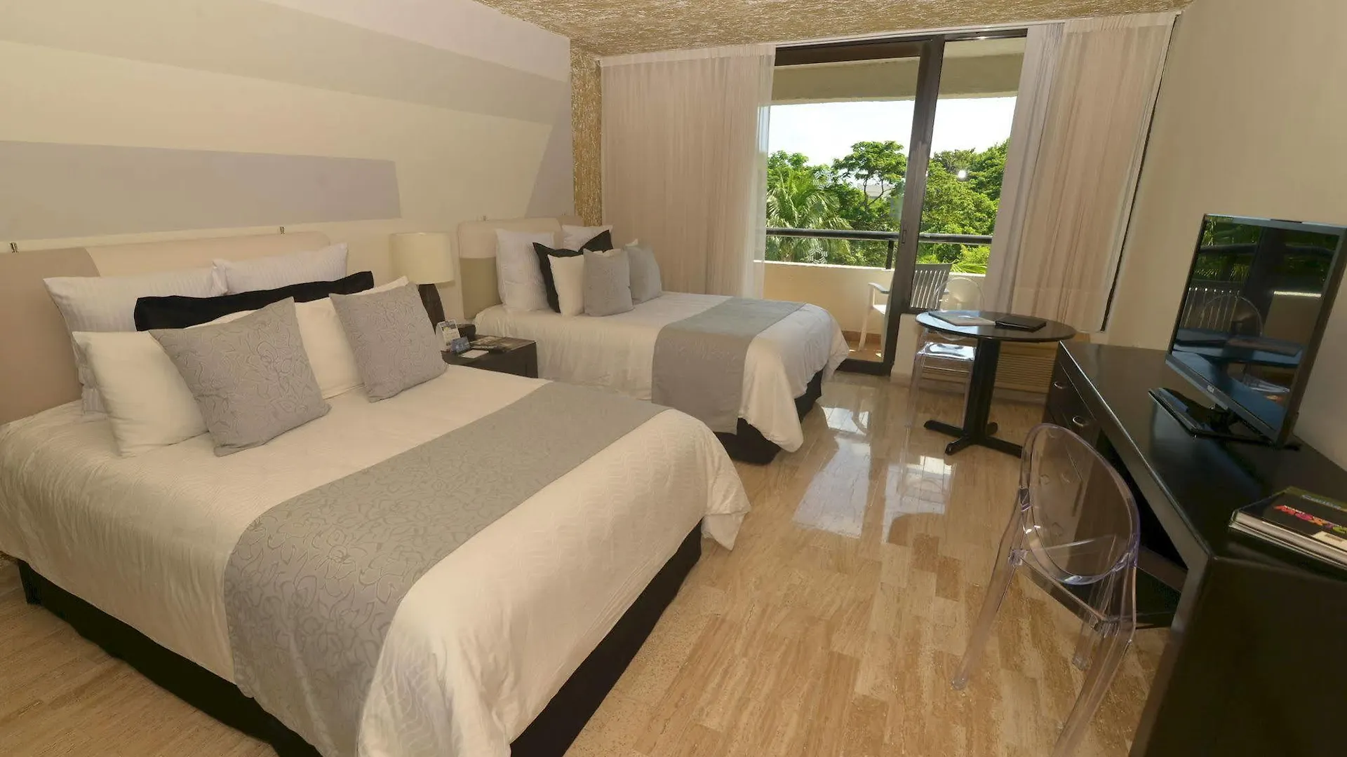 Oh! Cancun - The Urban Oasis & Beach Club (Adults Only) 4*,